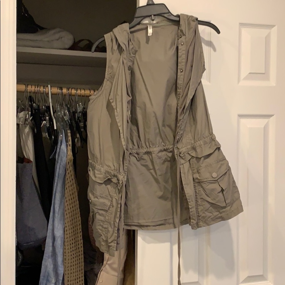 Cargo vest